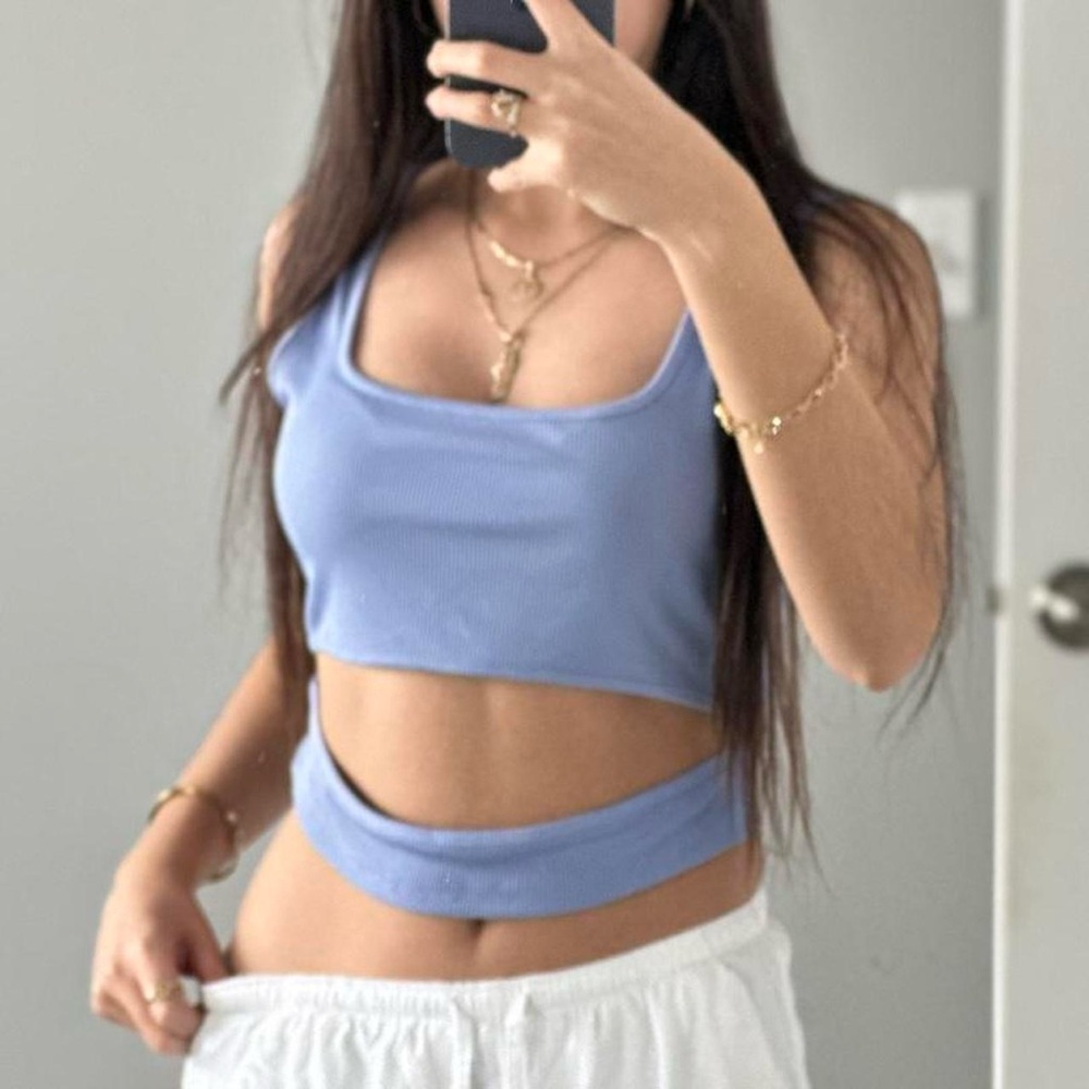 SHEIN Blue Sleeveless Crop Tank Top with Cut Out